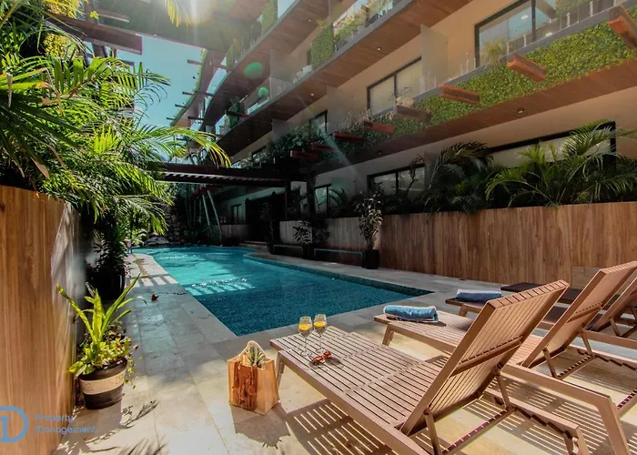 Menesse * Tulum